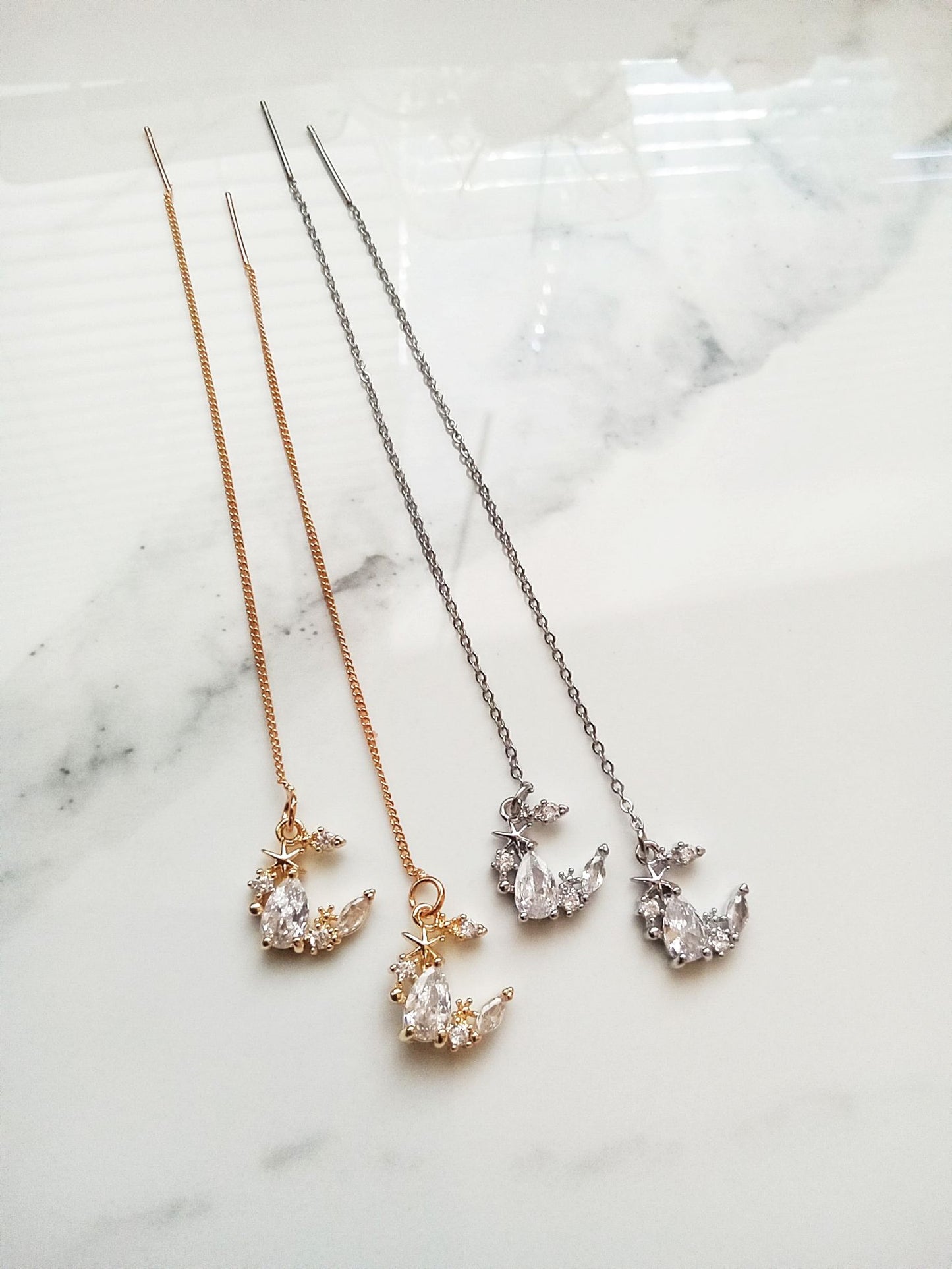 Adjustable Moon and Star Gold Earrings E140191