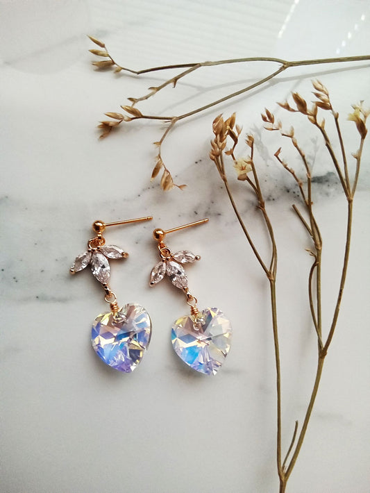 Bridal Jewelry Flower and Heart Crystal Gold Earrings E140189