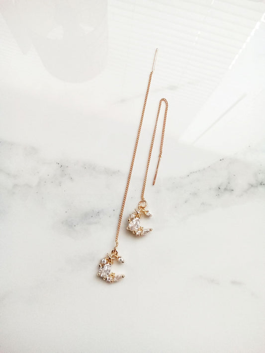 Adjustable Moon and Star Gold Earrings E140191