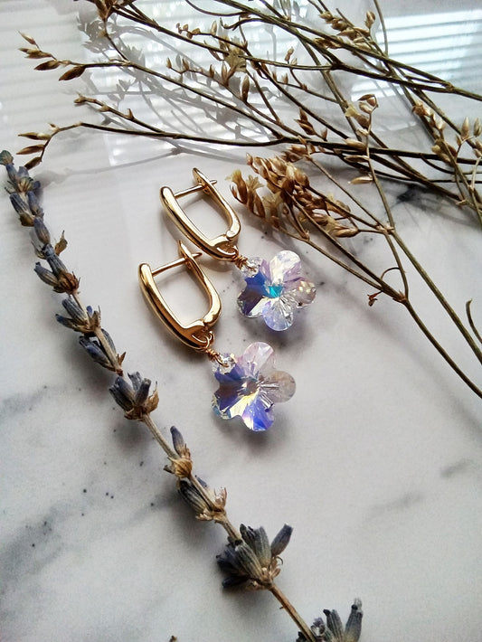 Minimalist Austrian Flower Crystal 16k Gold Plated Lever back Earrings E140185