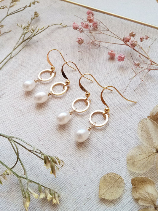 Delicate Freshwater Pearls Gold Filled Earrings E140043