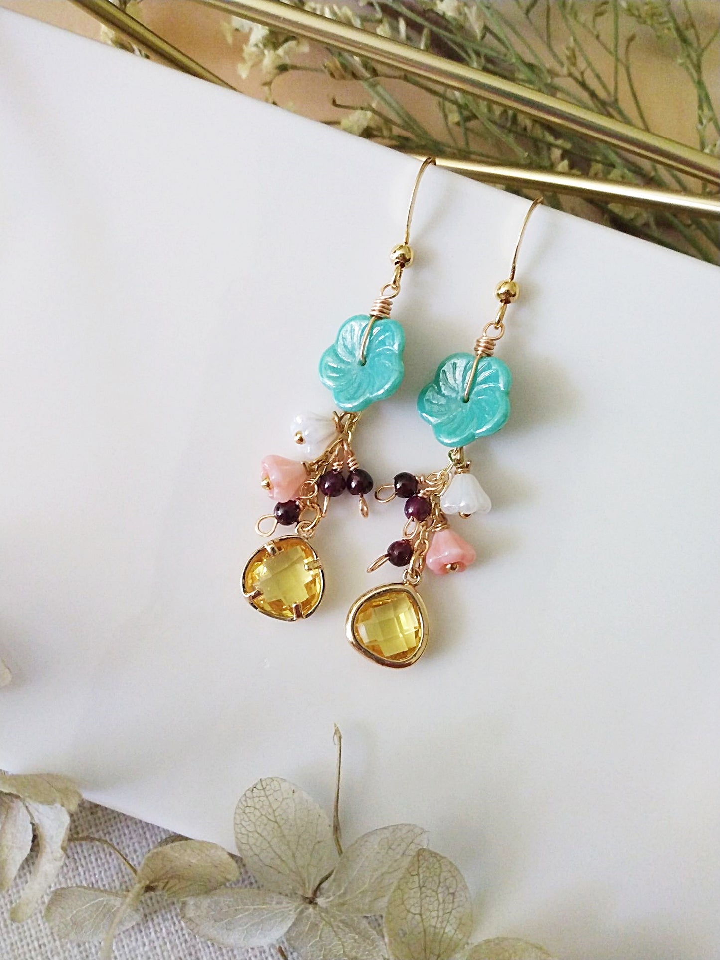 Rustic Czech Glass Flower Gold Filled Earrings E140078